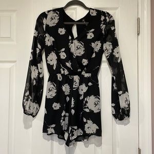 Lord & Taylor Design Lab Black and White Flora Romper, size small